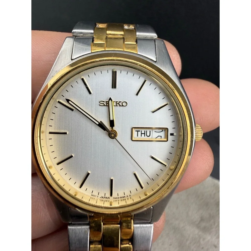 Vintage Seiko Watch Unisex Silver and Gold Tone Untested 7